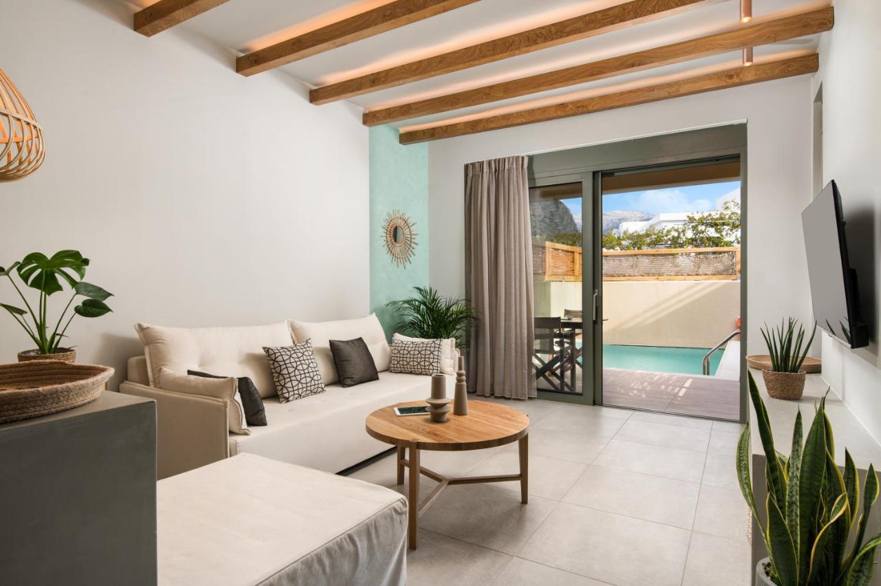 Villas Plumeria Palaiochora Exterior photo